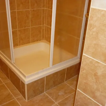 Kriszta Apartmanhaz * Balatonlelle