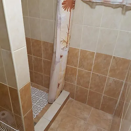 Kriszta Apartmanhaz Lägenhet