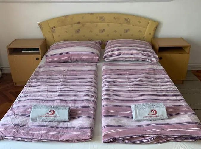 Kriszta Apartmanhaz Apartament