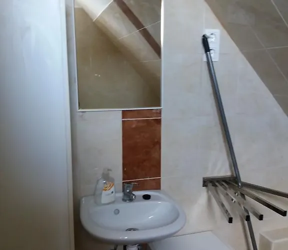 Kriszta Apartmanhaz Apartament Balatonlelle