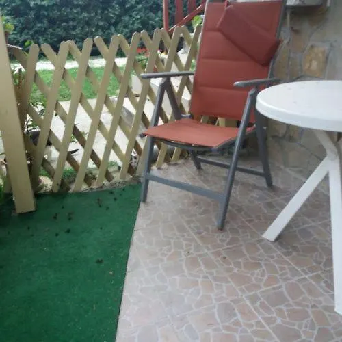 Kriszta Apartmanhaz